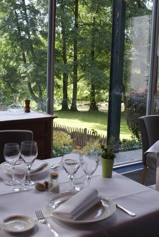 Hotel Le Martin Pecheur Fauvillers 部屋 写真